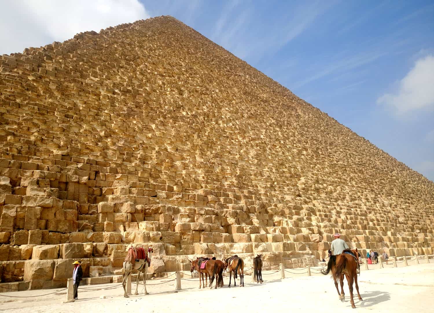 travel inside the great pyramid of giza