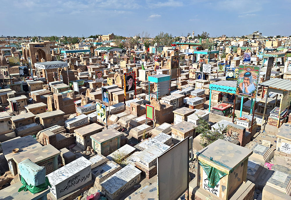 najaf cemetery 